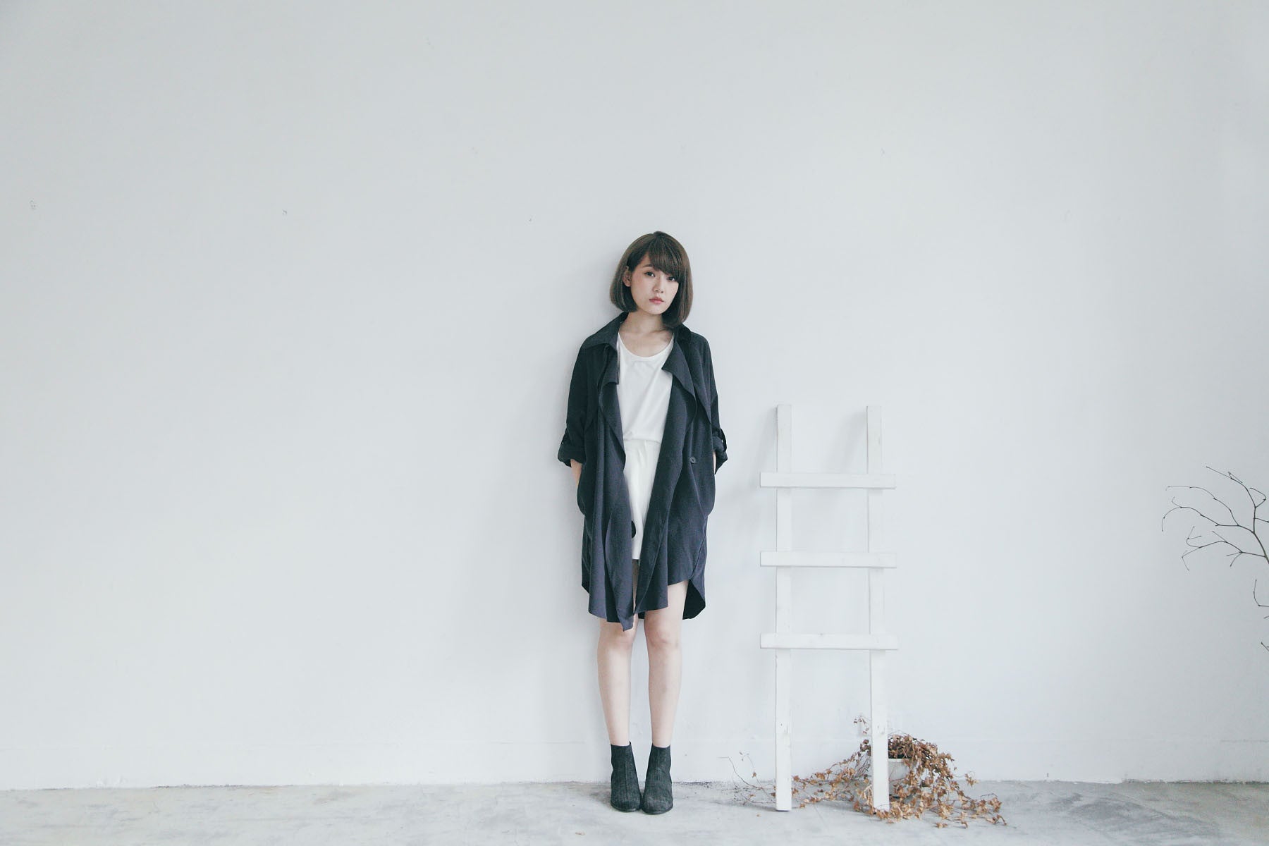 隨性翻領薄風衣(深藍)