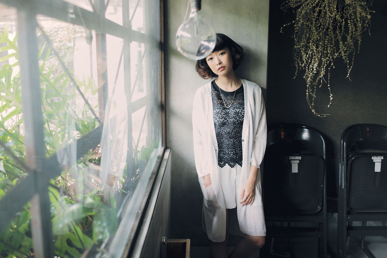 白色薄透寬鬆七分袖針織外套