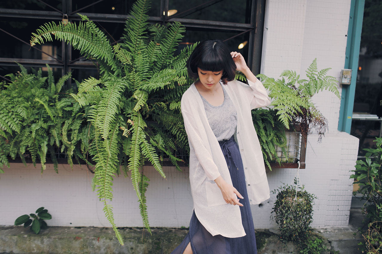 白色薄透寬鬆七分袖針織外套