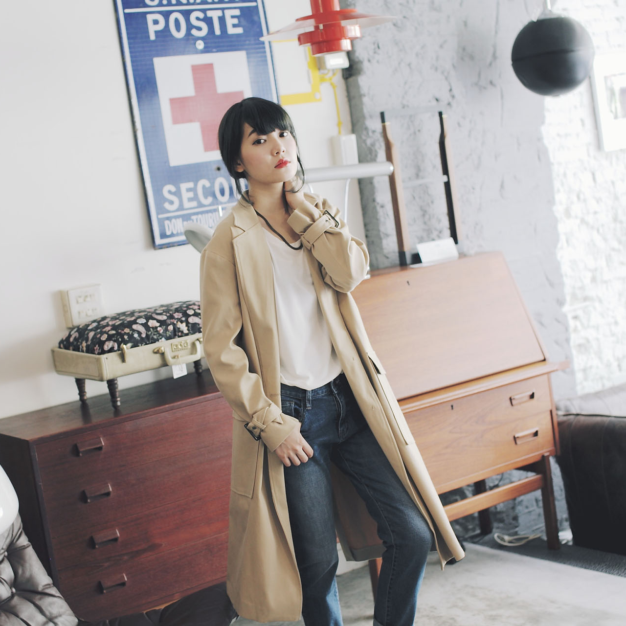 率性長版硬挺風衣