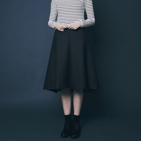 前短後長羊毛圓裙