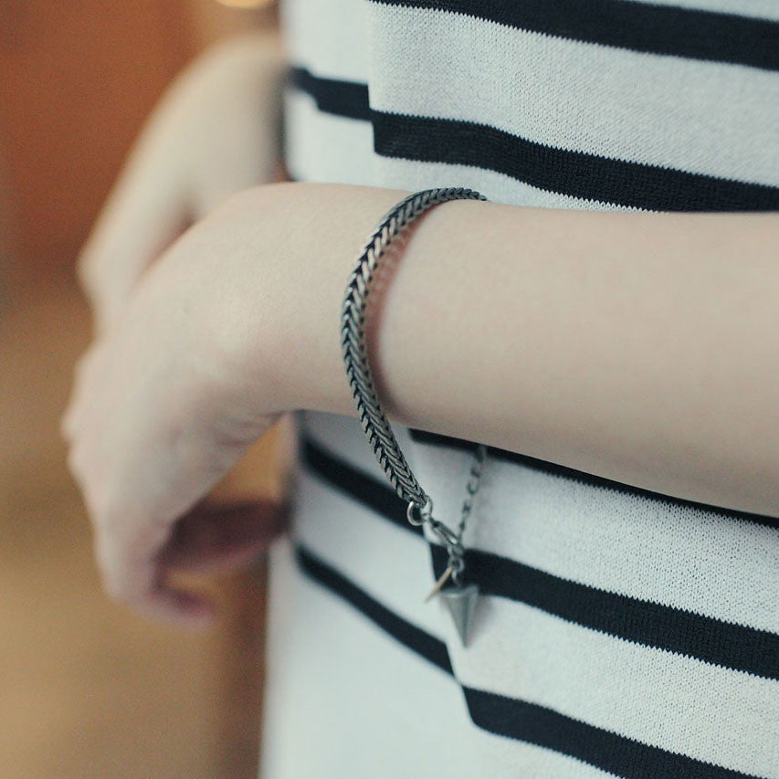 編織仿舊感金屬手鍊