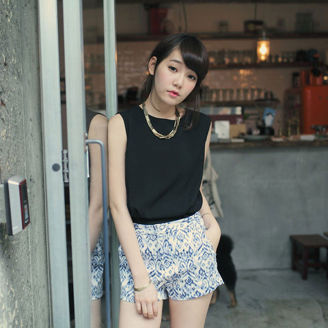 下擺打褶縮腰短背心