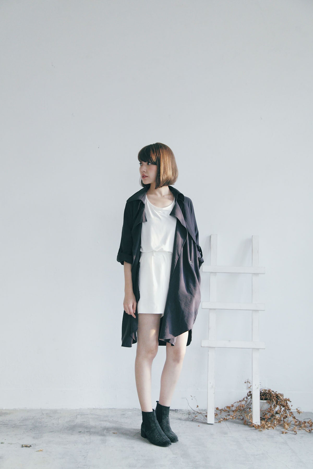 隨性翻領薄風衣(深藍)