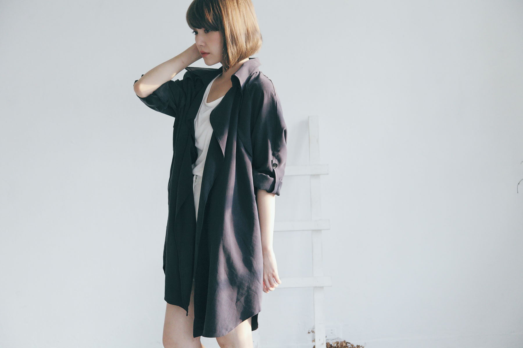 隨性翻領薄風衣(深藍)