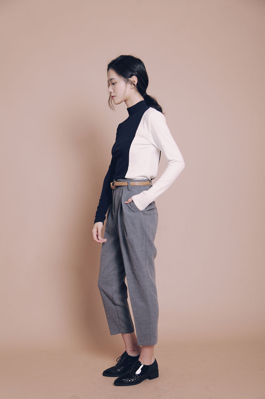 材質拼接雙色上衣