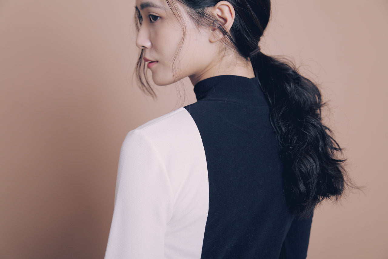 材質拼接雙色上衣