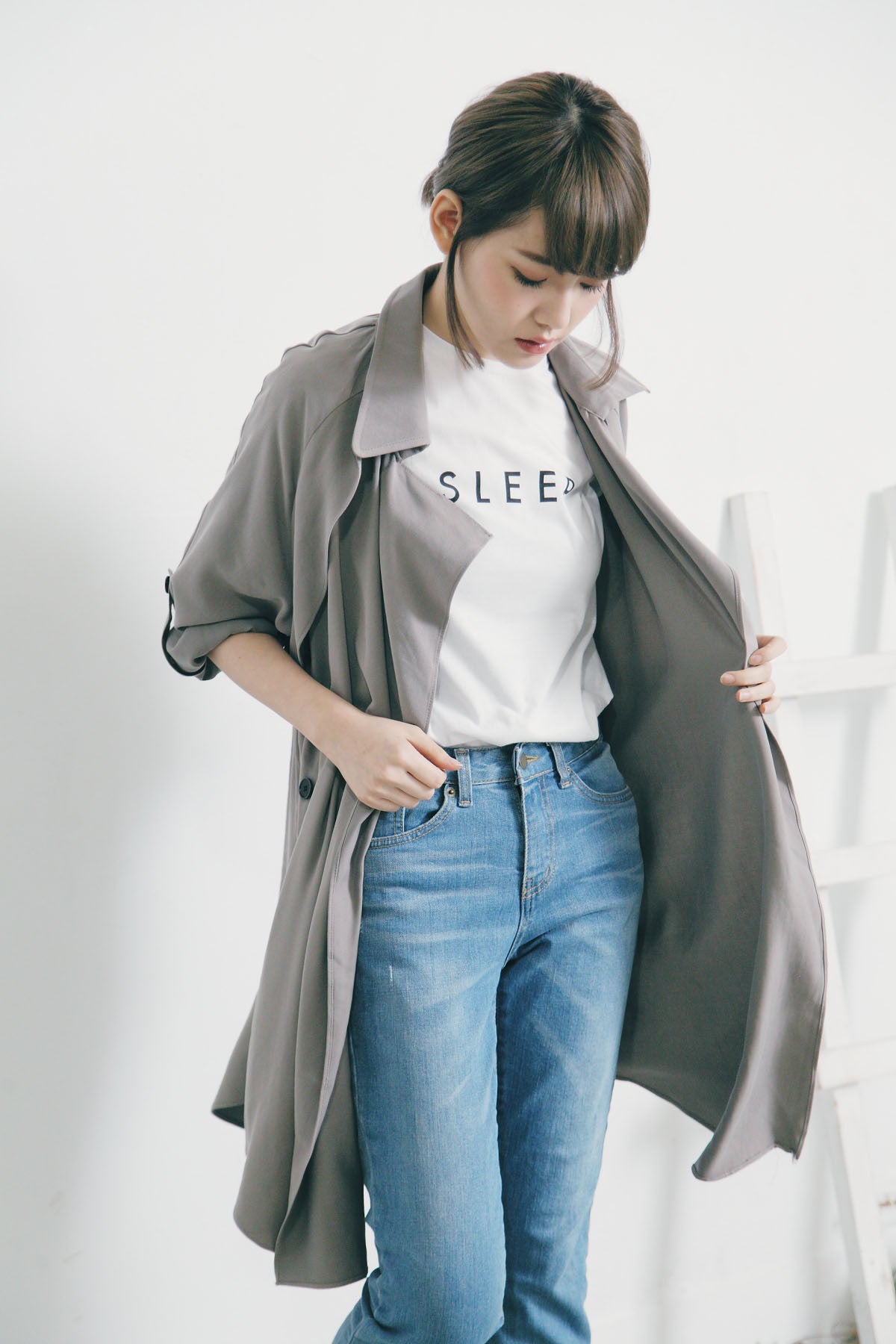 隨性翻領薄風衣(灰)