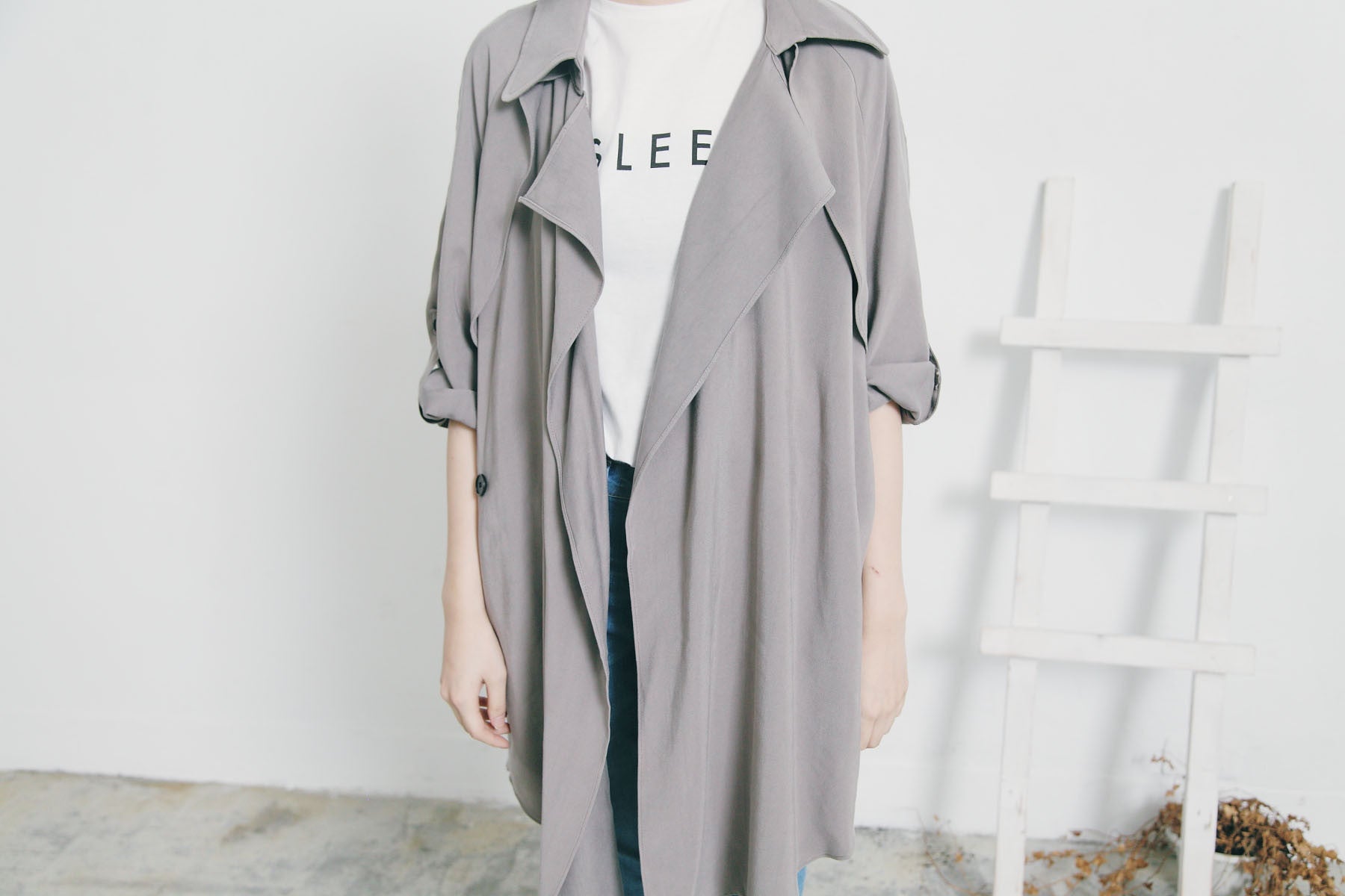 隨性翻領薄風衣(灰)