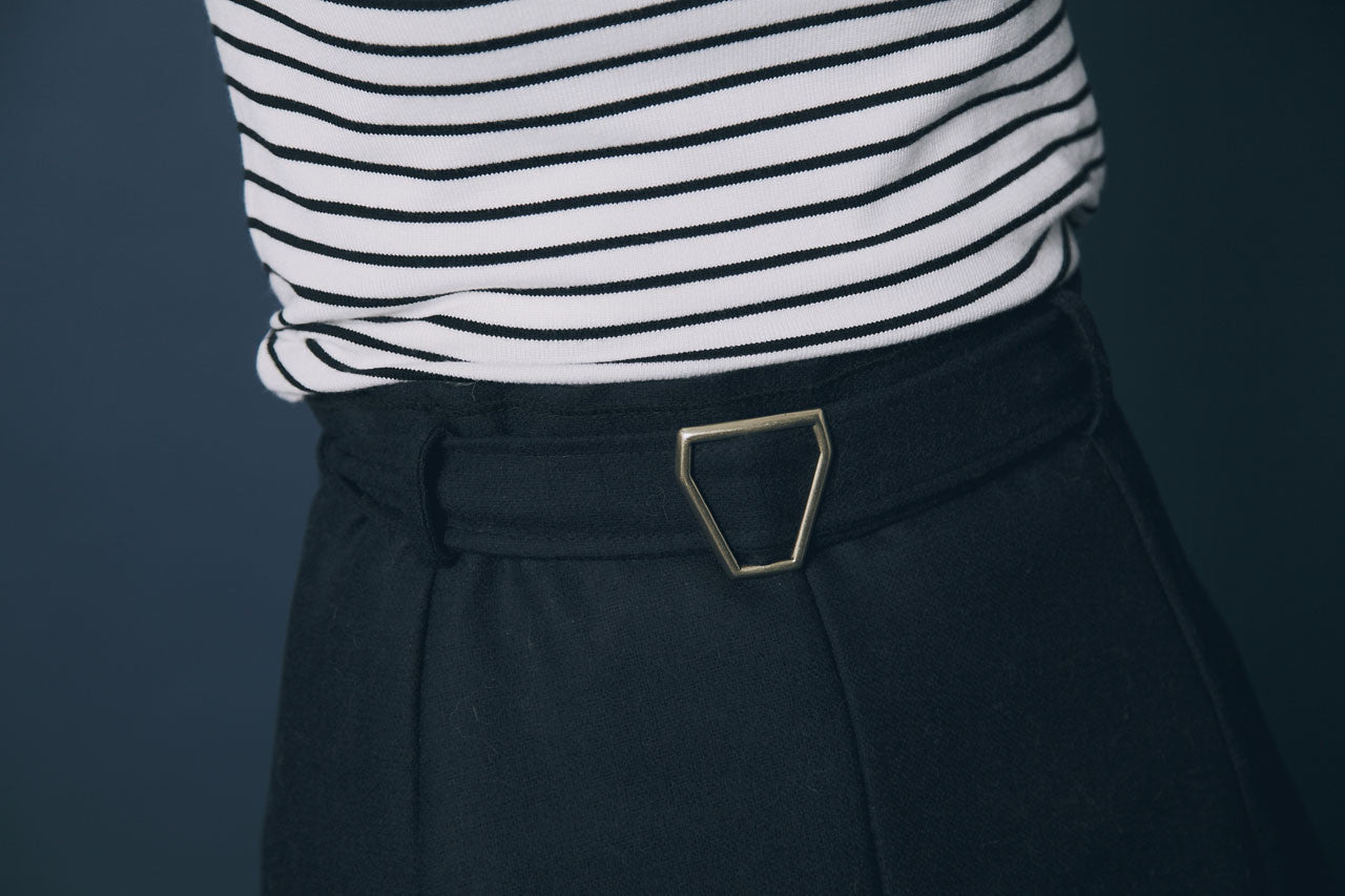 前短後長羊毛圓裙