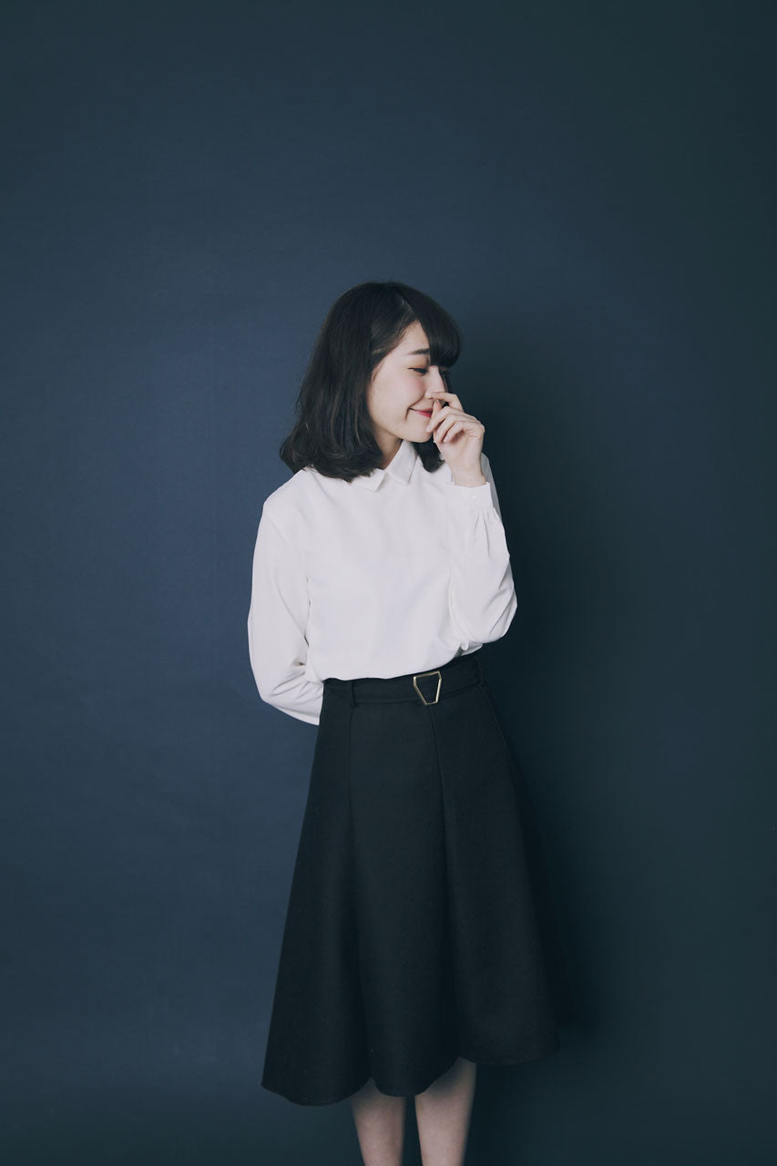 小領子蜜桃絨上衣-黑