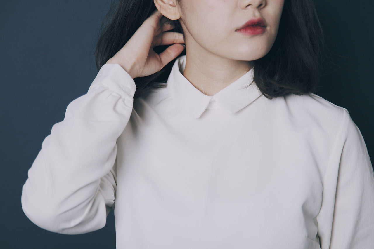 小領子蜜桃絨上衣-黑