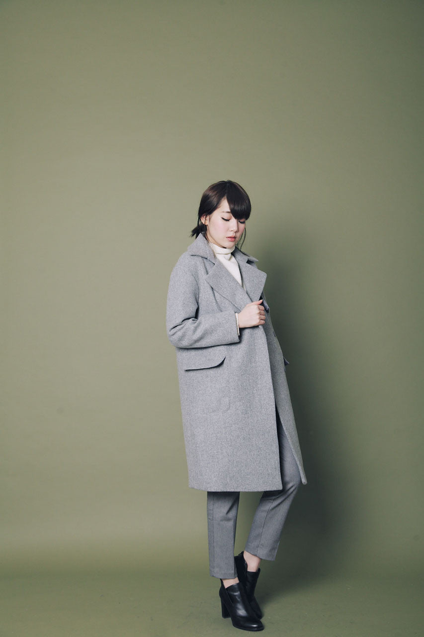 率性翻領羊毛大衣