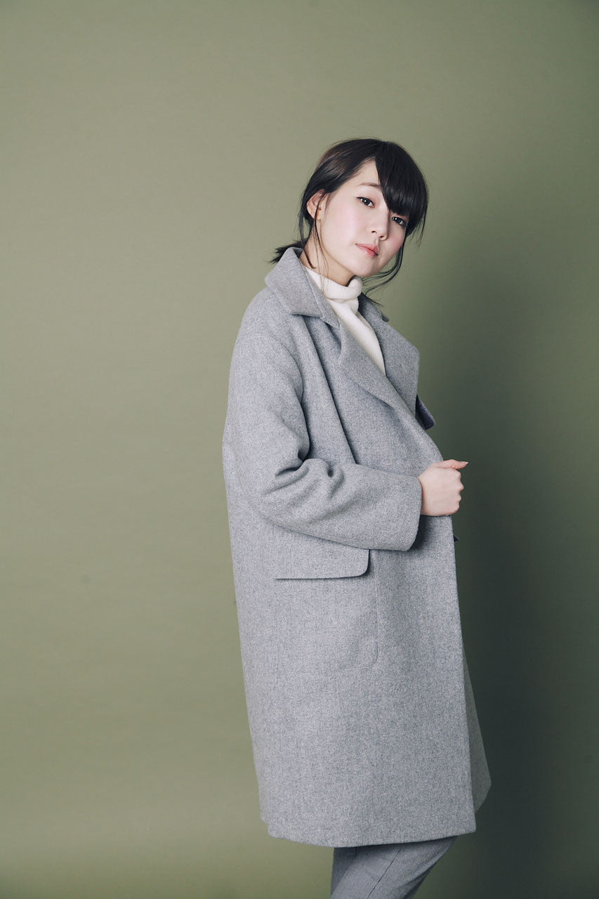 率性翻領羊毛大衣