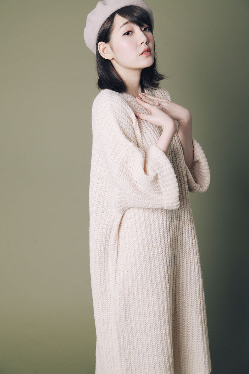 鬆軟寬袖針織連身裙