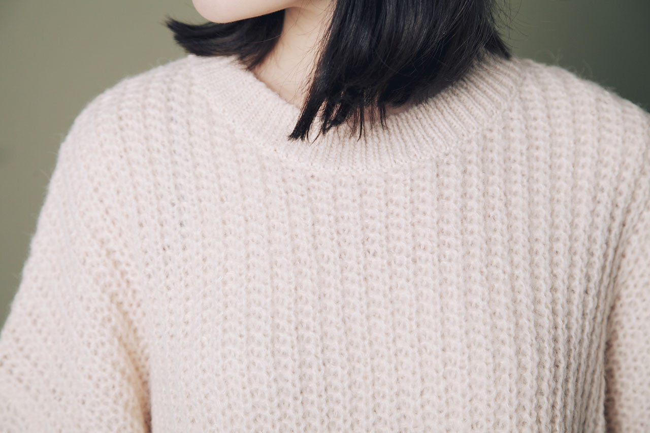 鬆軟寬袖針織連身裙