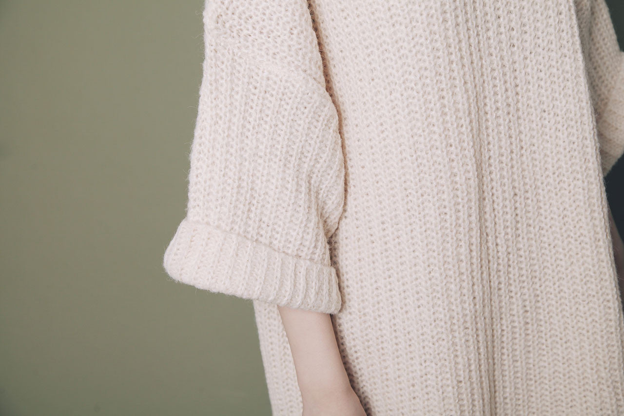 鬆軟寬袖針織連身裙