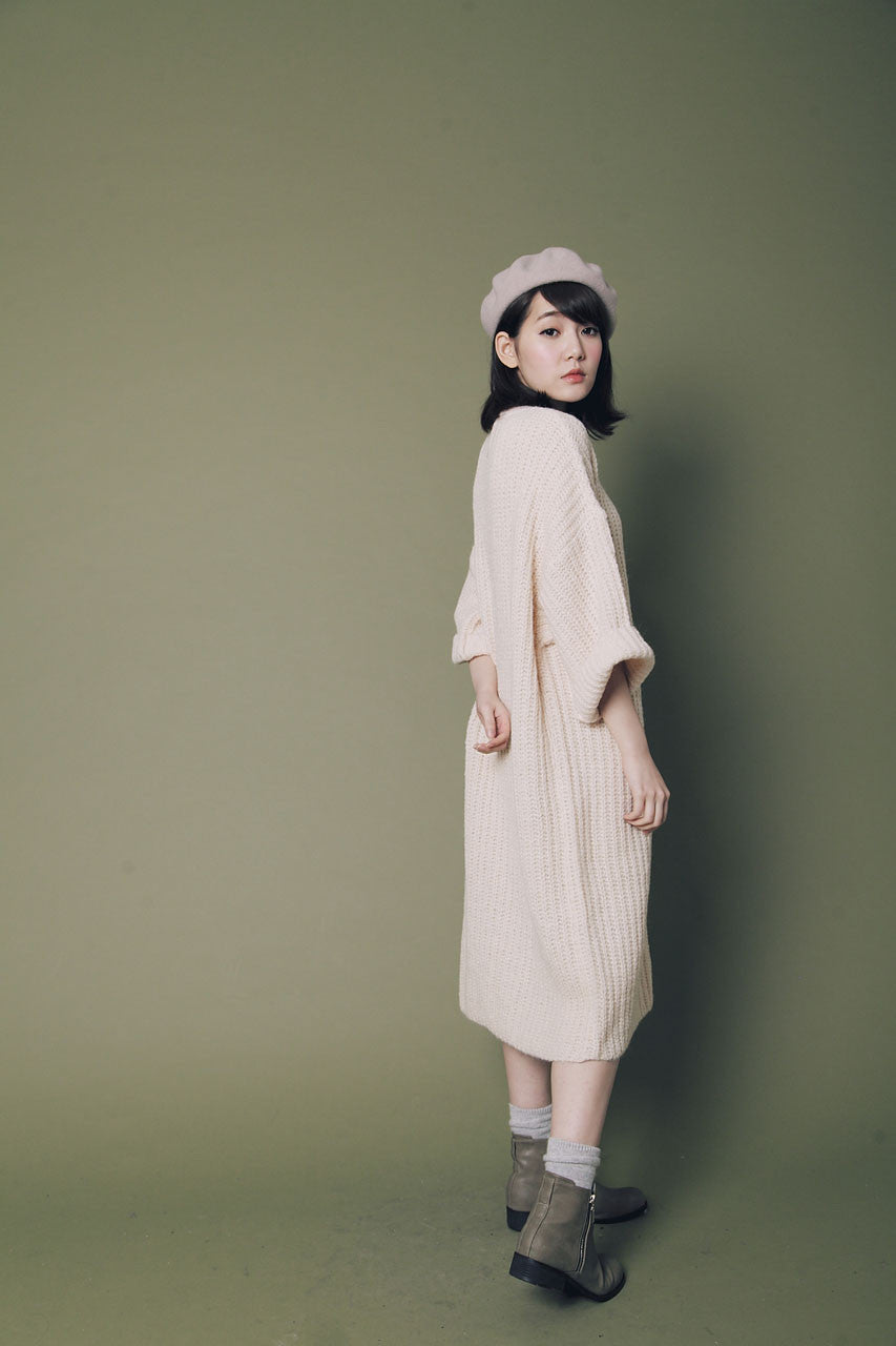 鬆軟寬袖針織連身裙