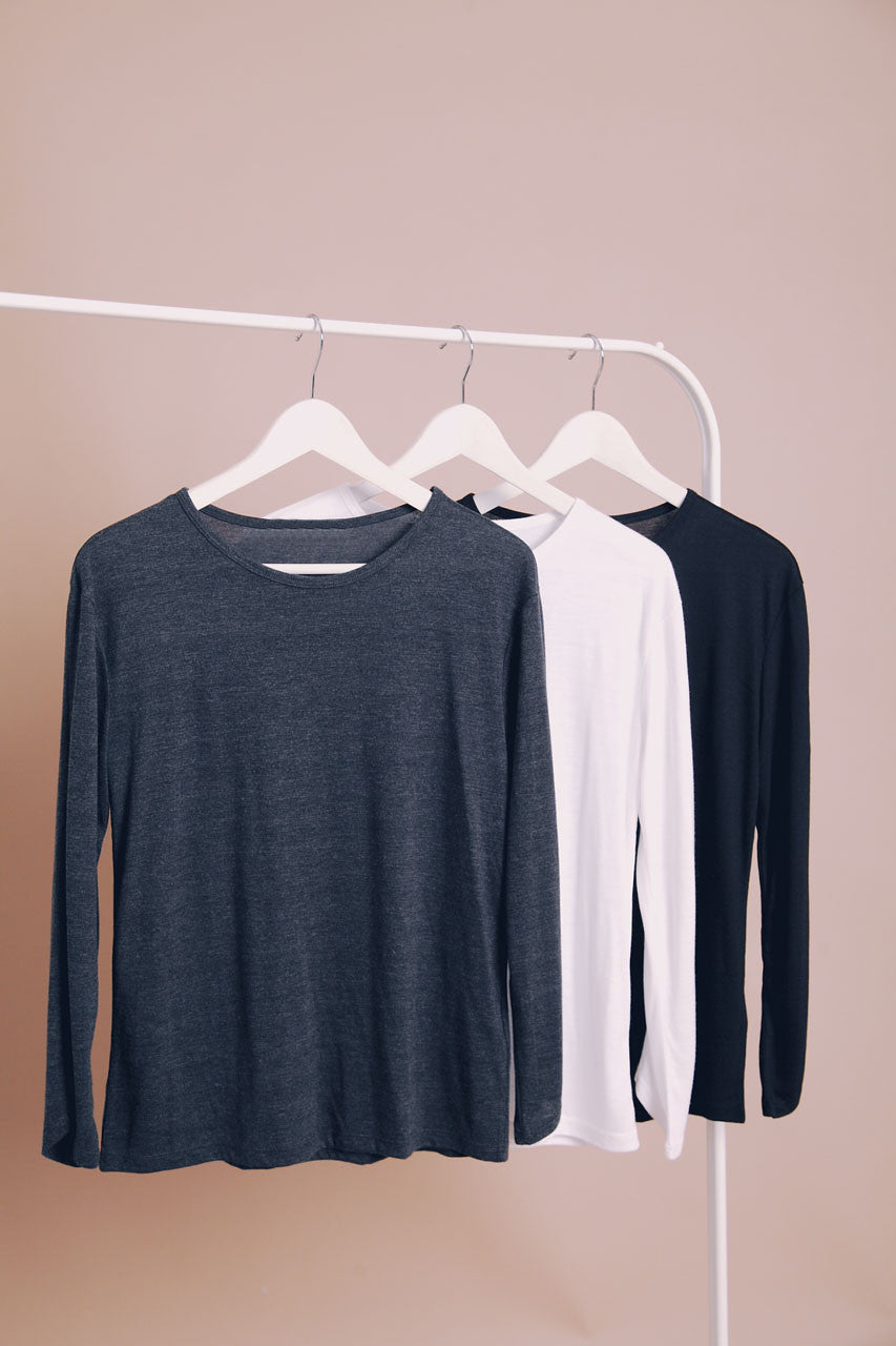 斜角袖口素面上衣