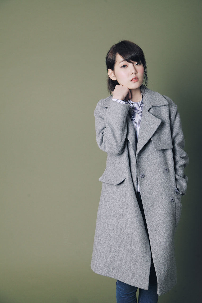 率性翻領羊毛大衣