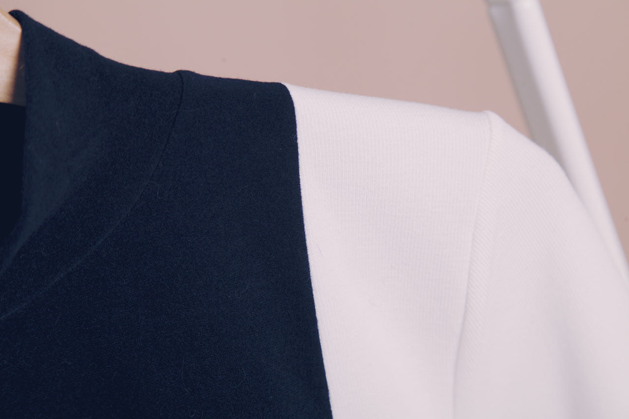 材質拼接雙色上衣