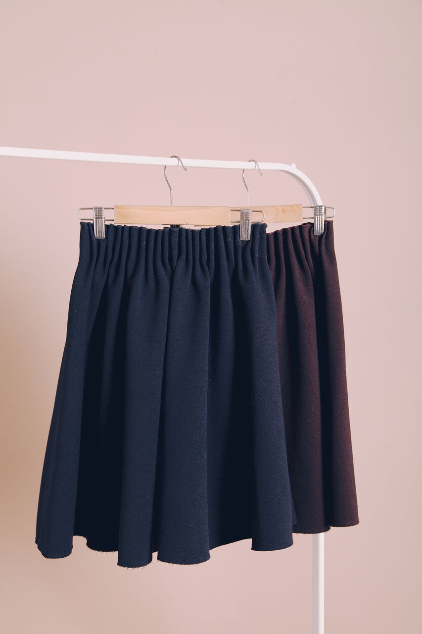 打摺極挺短圓裙