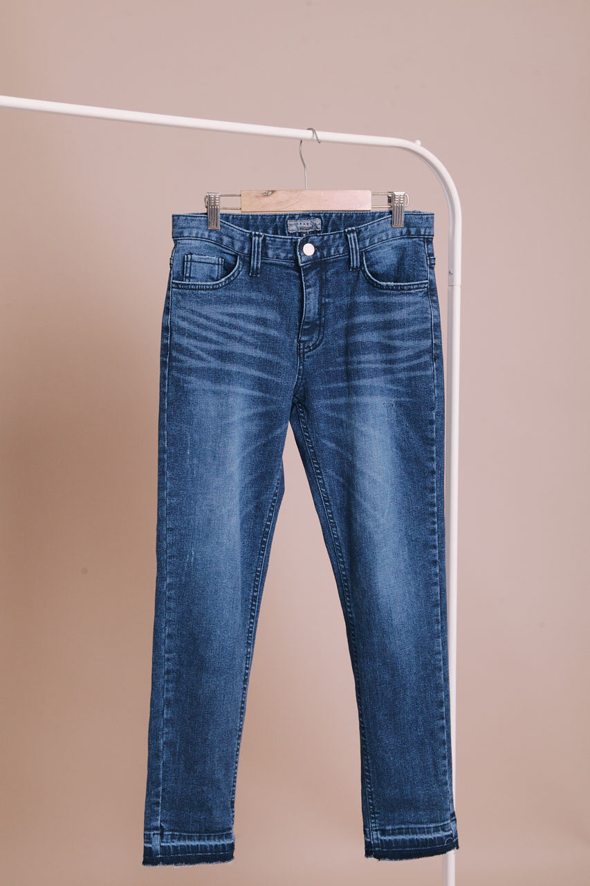 刷色抽鬚小直筒褲