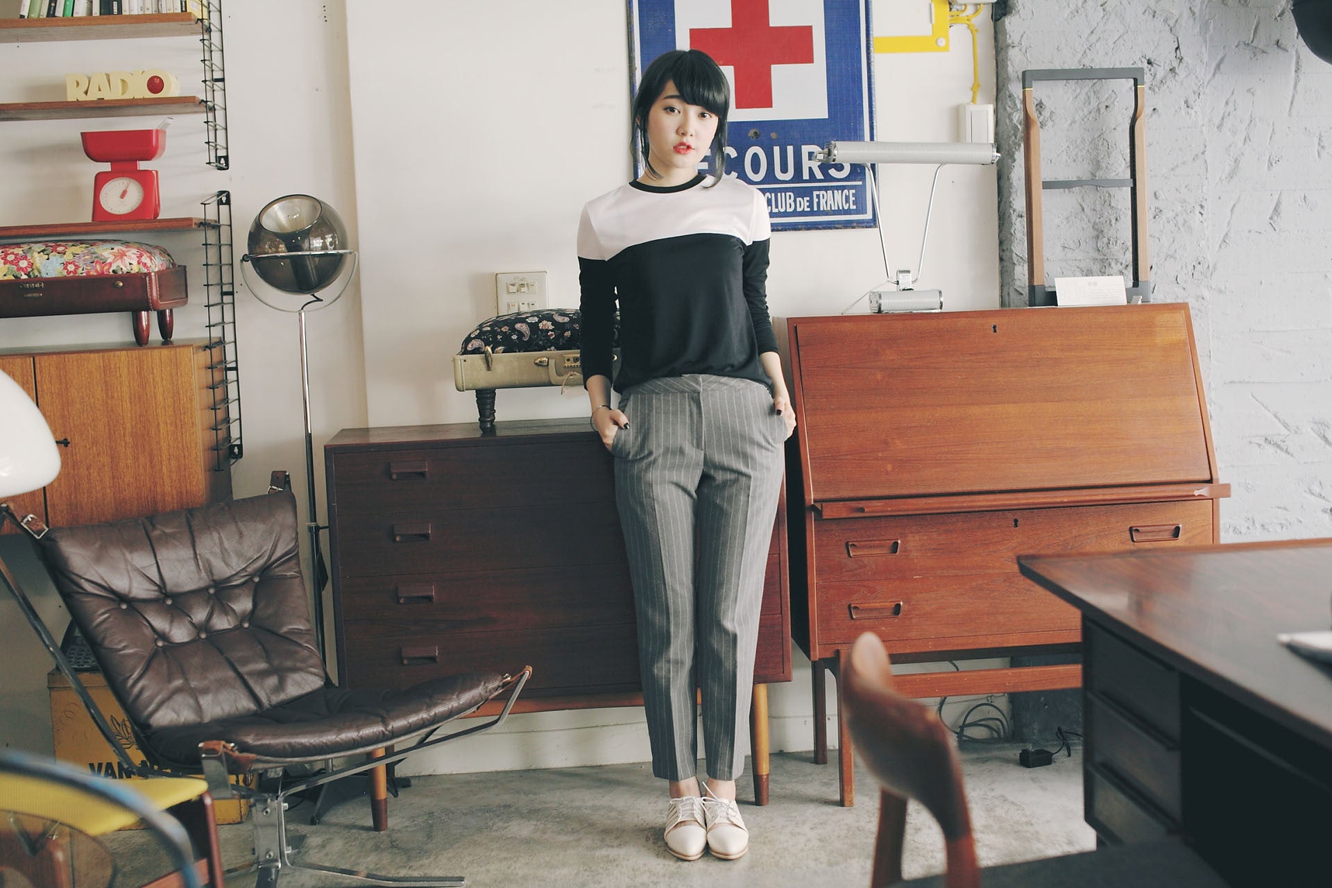 挺版直條開衩長褲