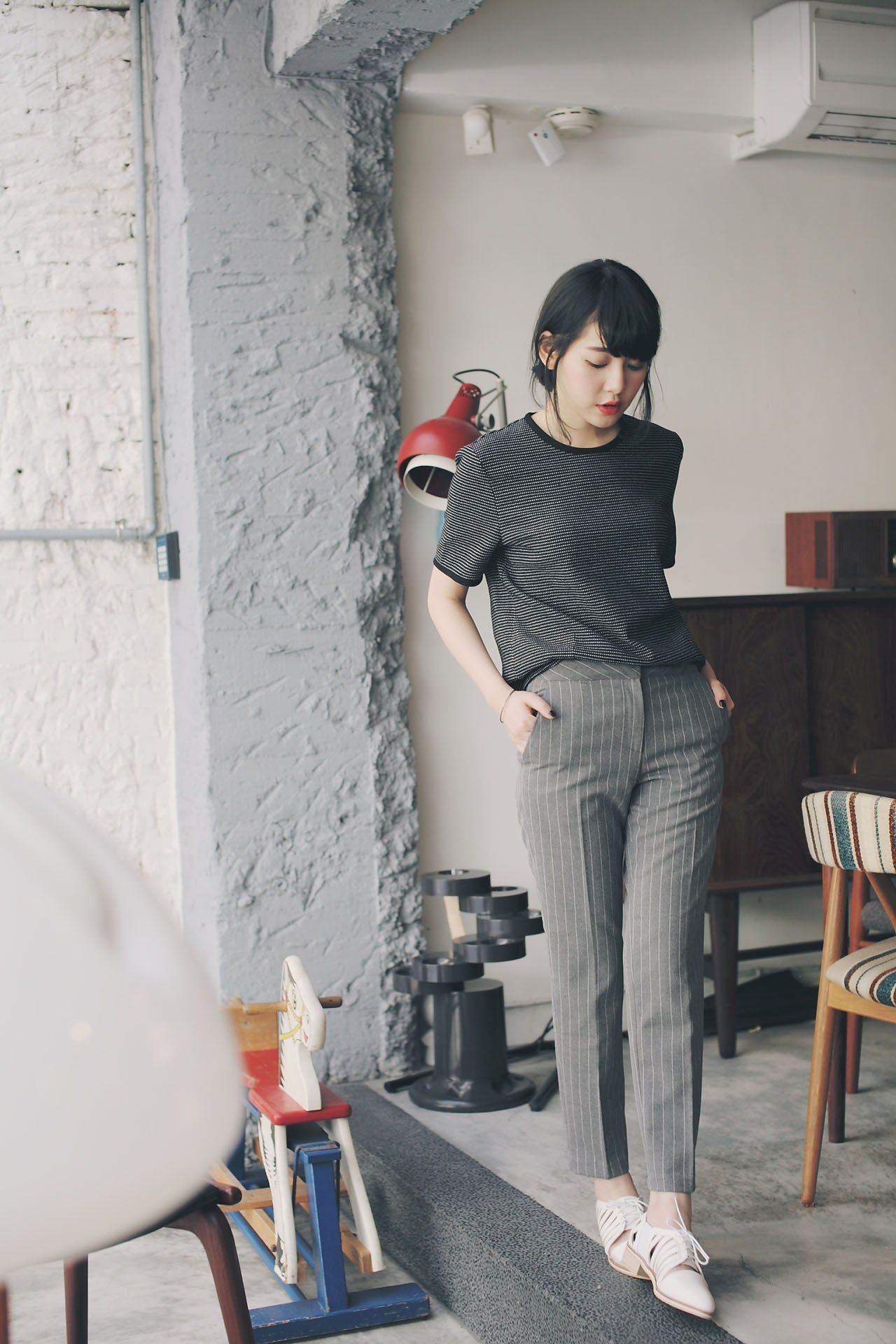 挺版直條開衩長褲