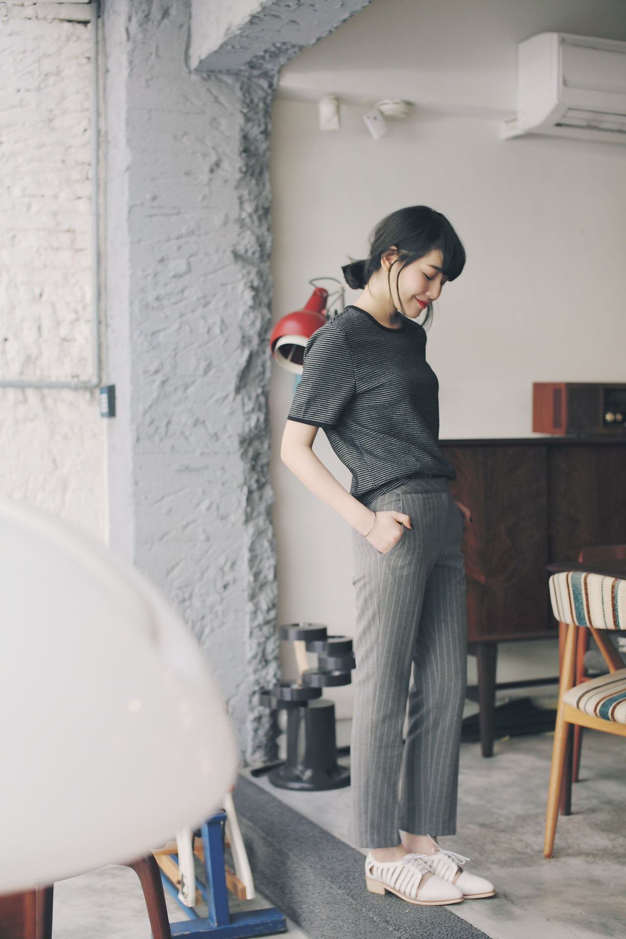 挺版直條開衩長褲