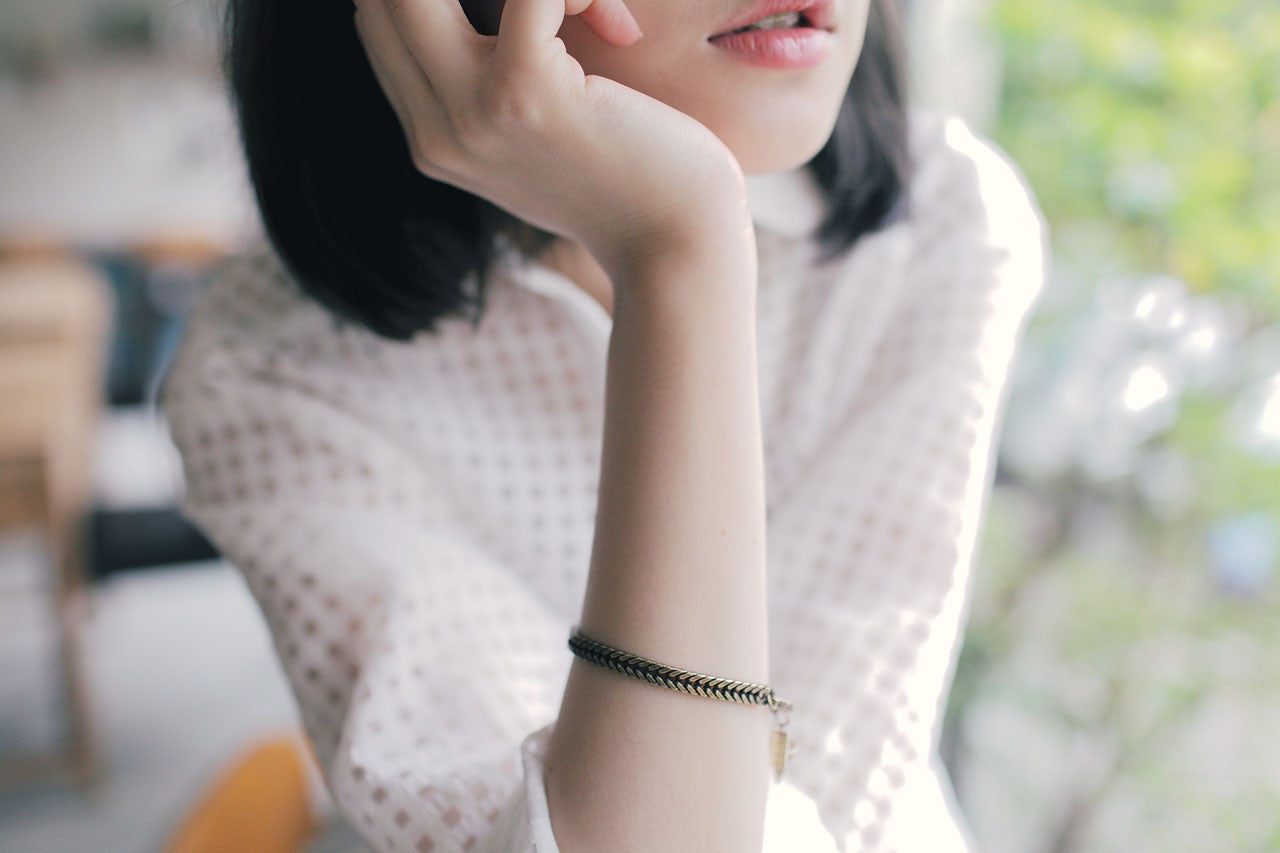 編織仿舊感金屬手鍊