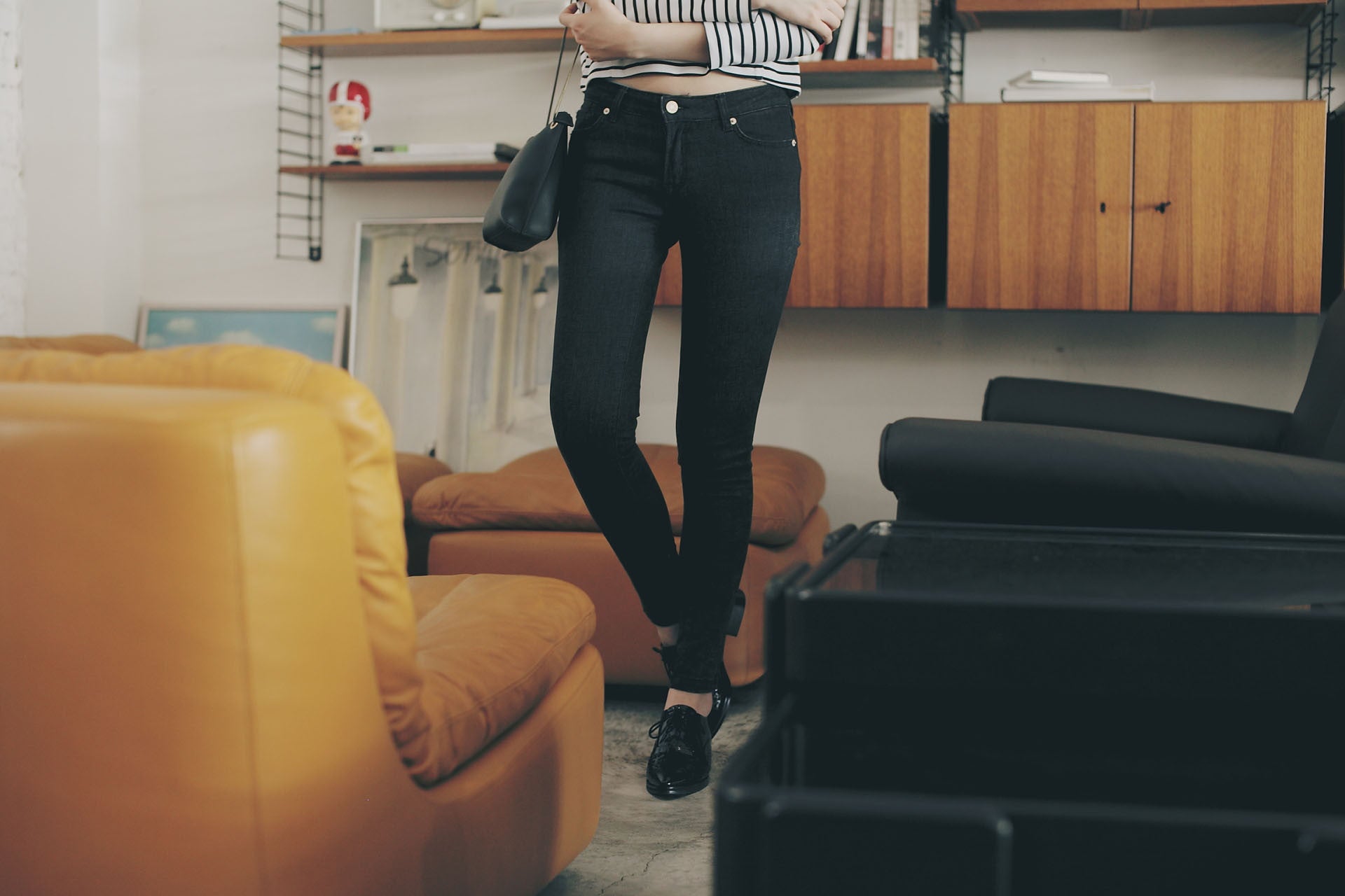 黑灰貼腿牛仔褲