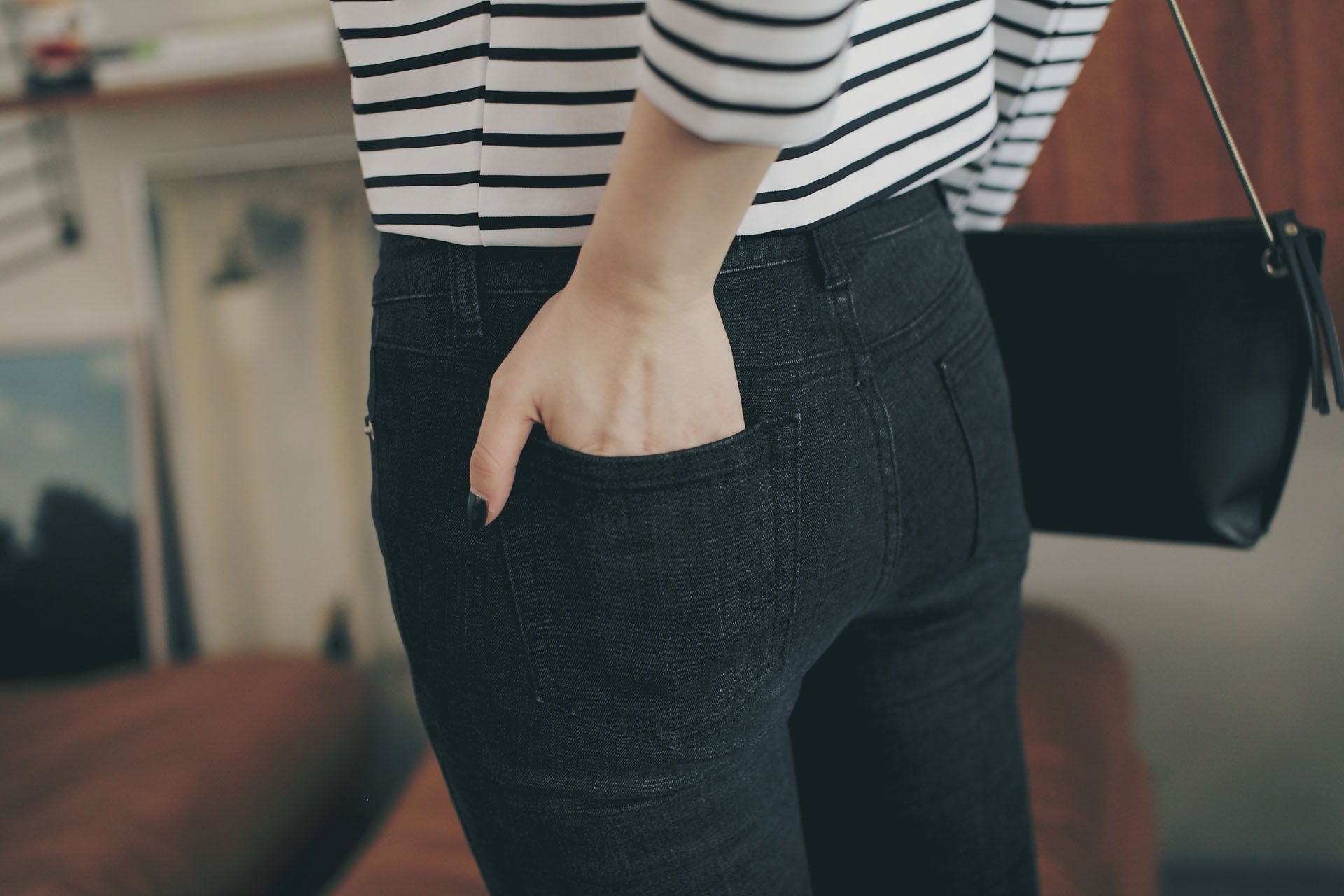 黑灰貼腿牛仔褲