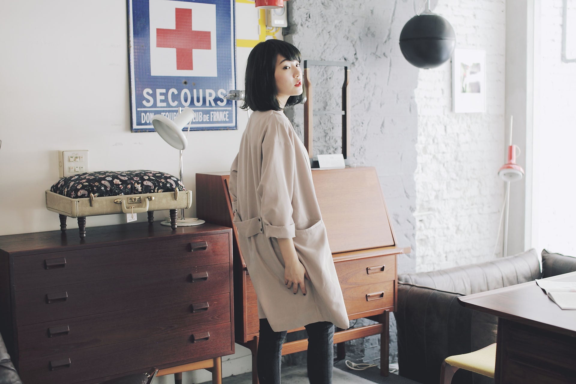 小排扣蜜絨薄風衣