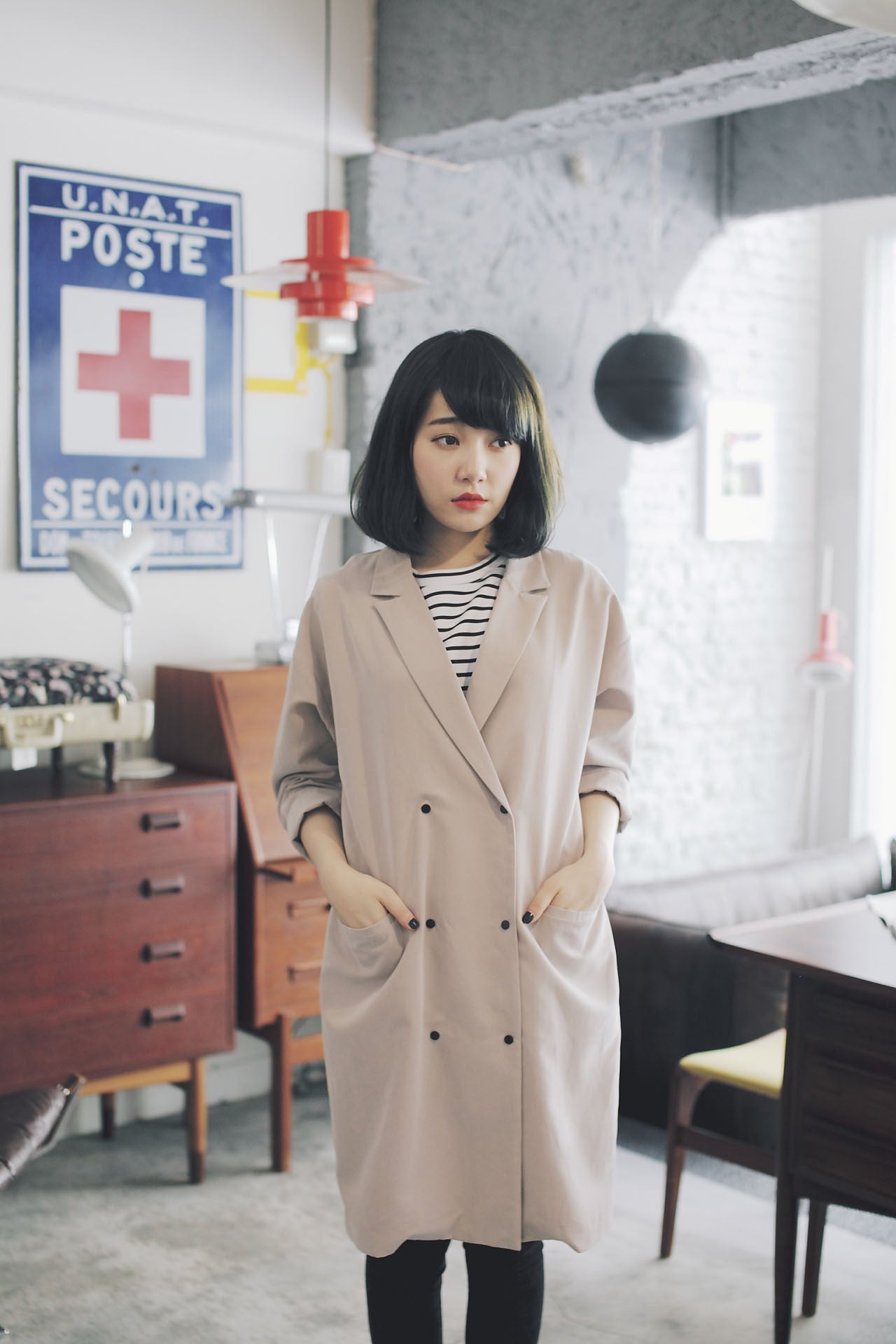 小排扣蜜絨薄風衣