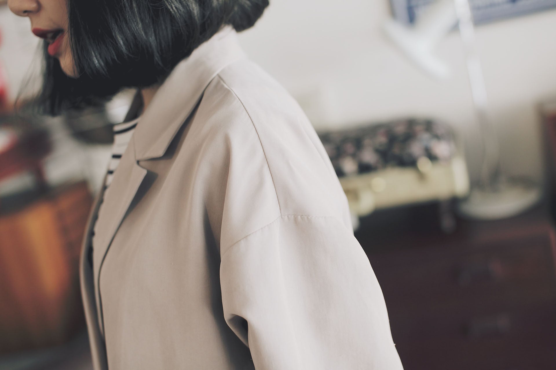 小排扣蜜絨薄風衣