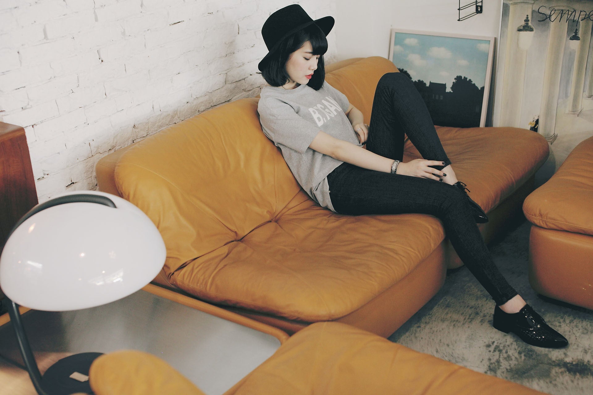 黑灰貼腿牛仔褲