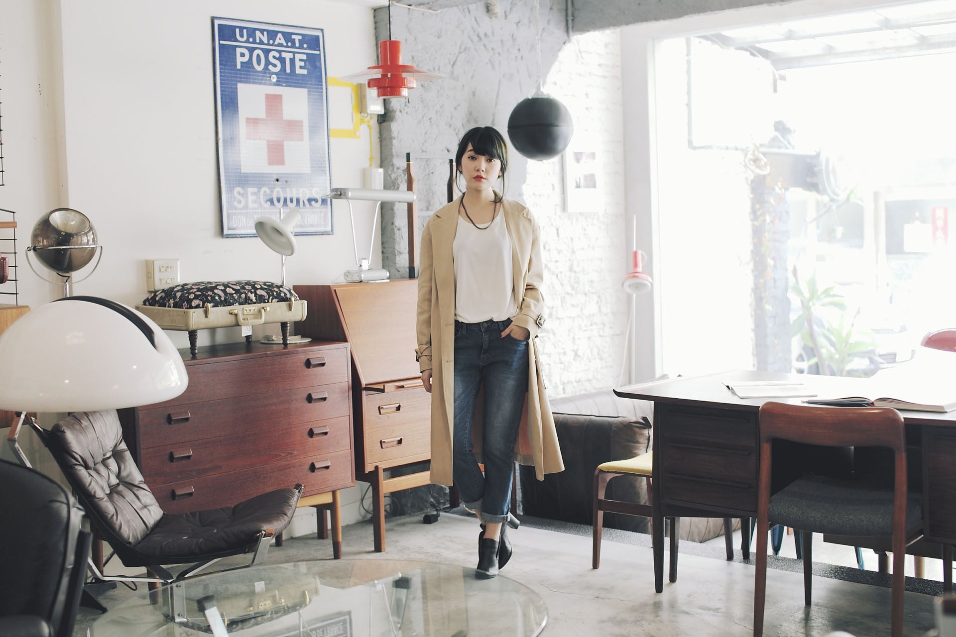 率性長版硬挺風衣