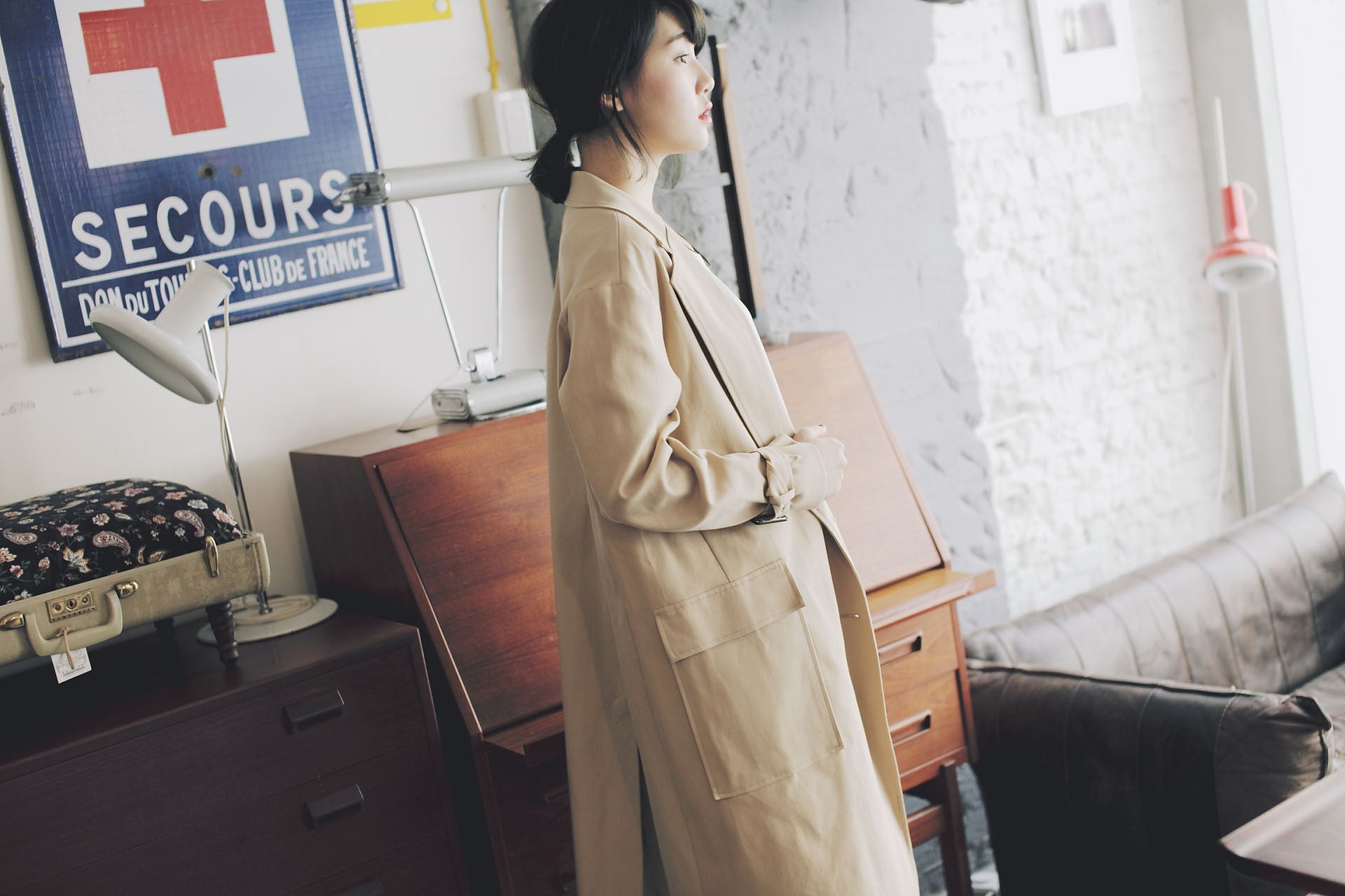 率性長版硬挺風衣