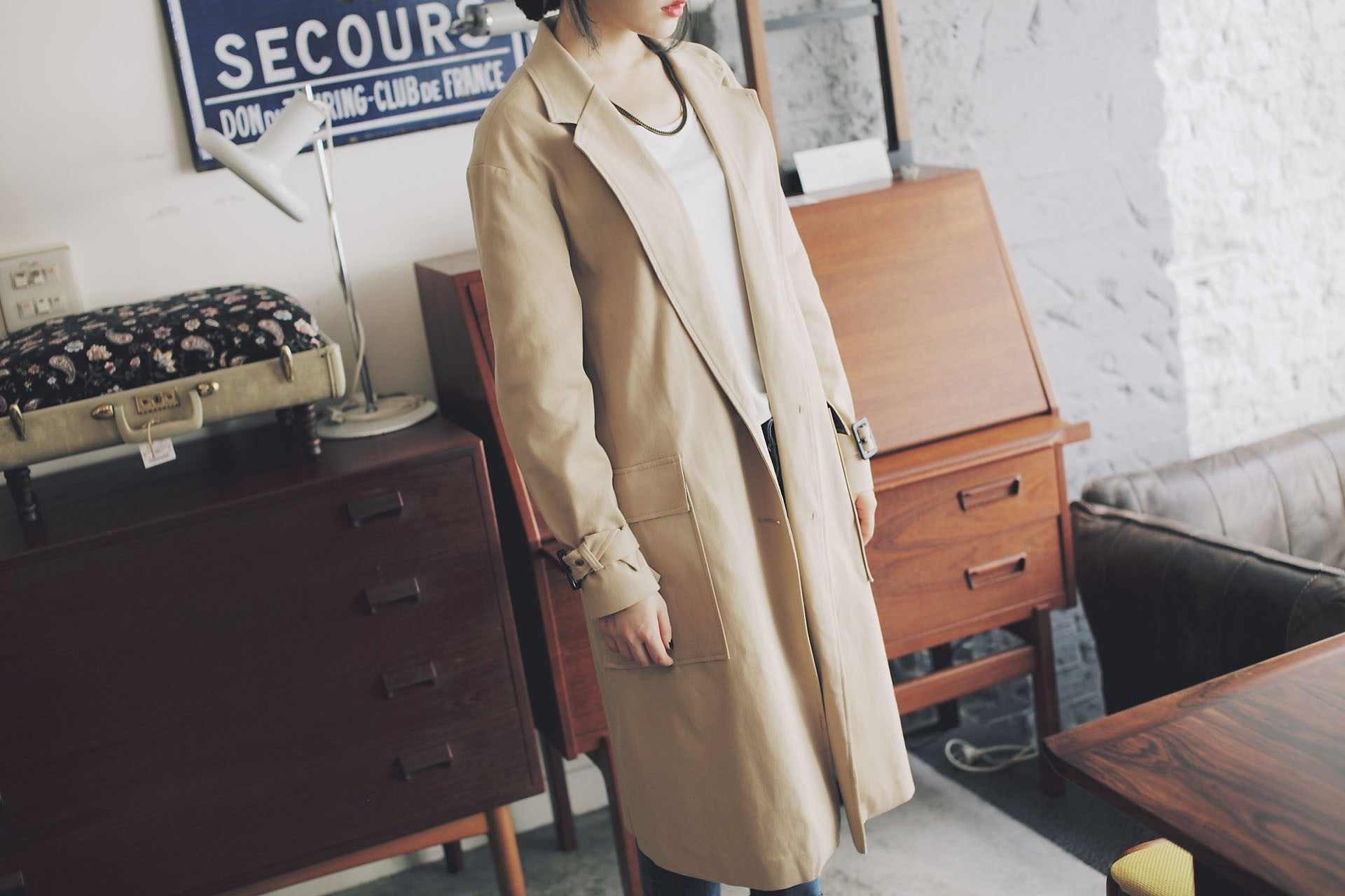 率性長版硬挺風衣