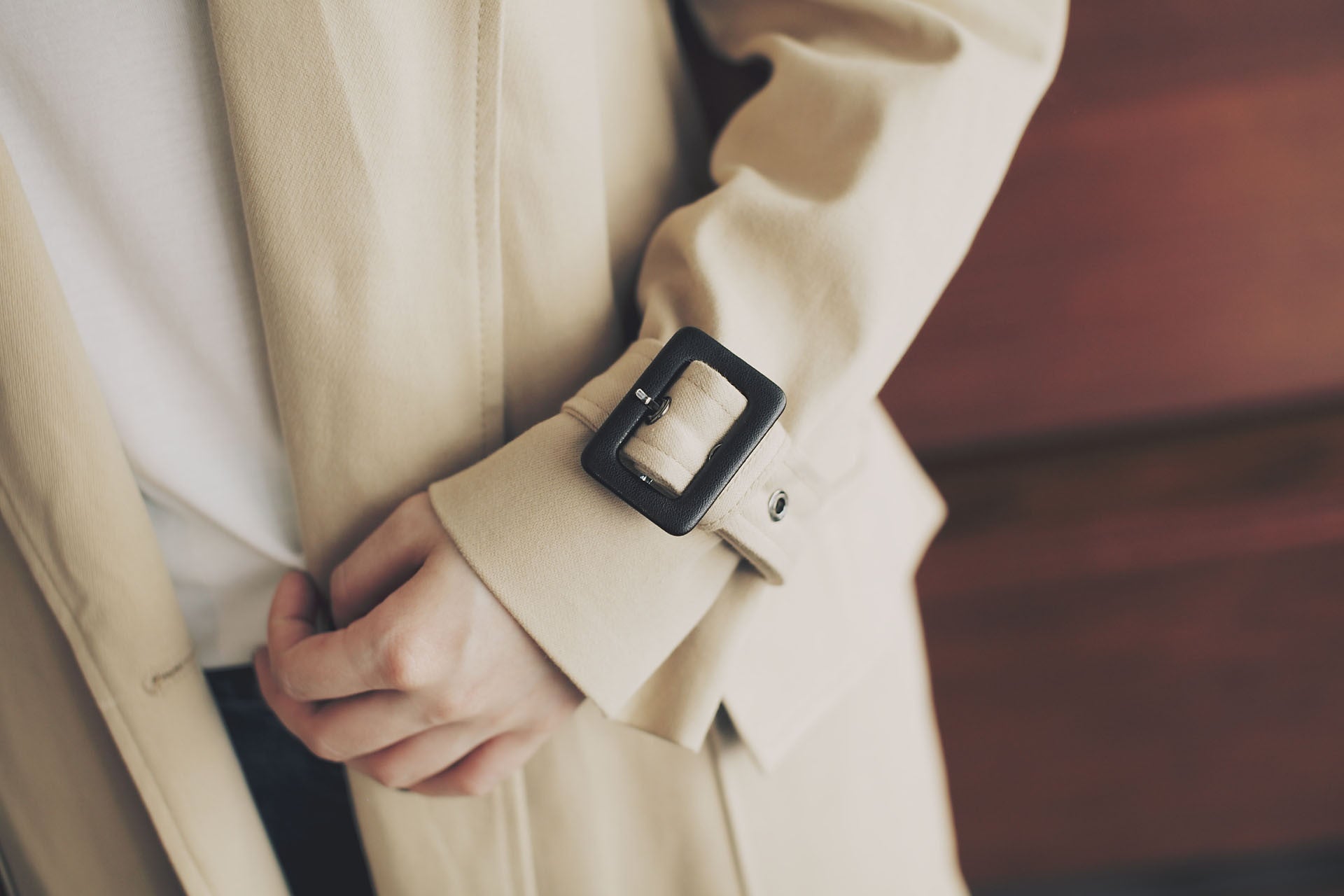 率性長版硬挺風衣