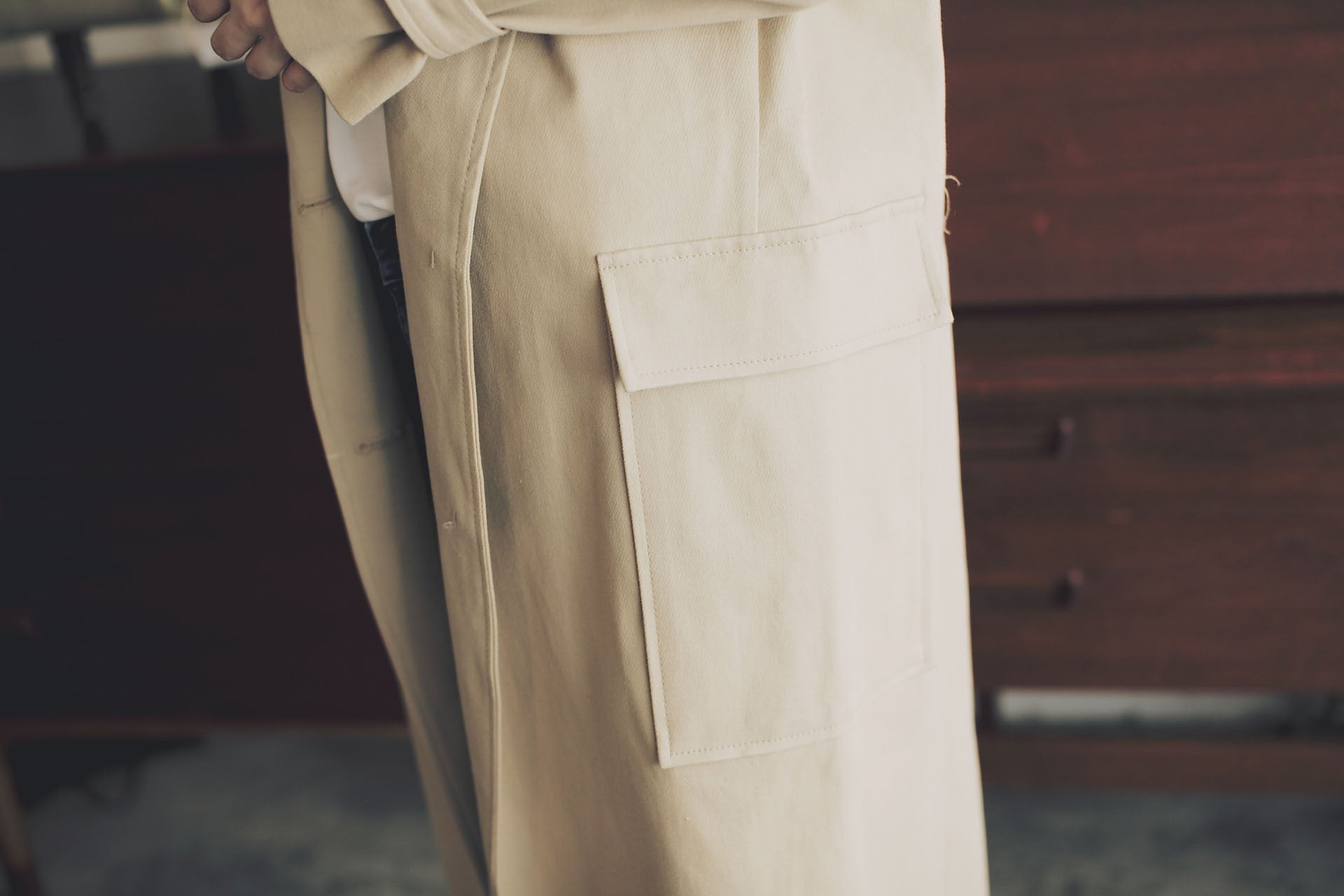 率性長版硬挺風衣