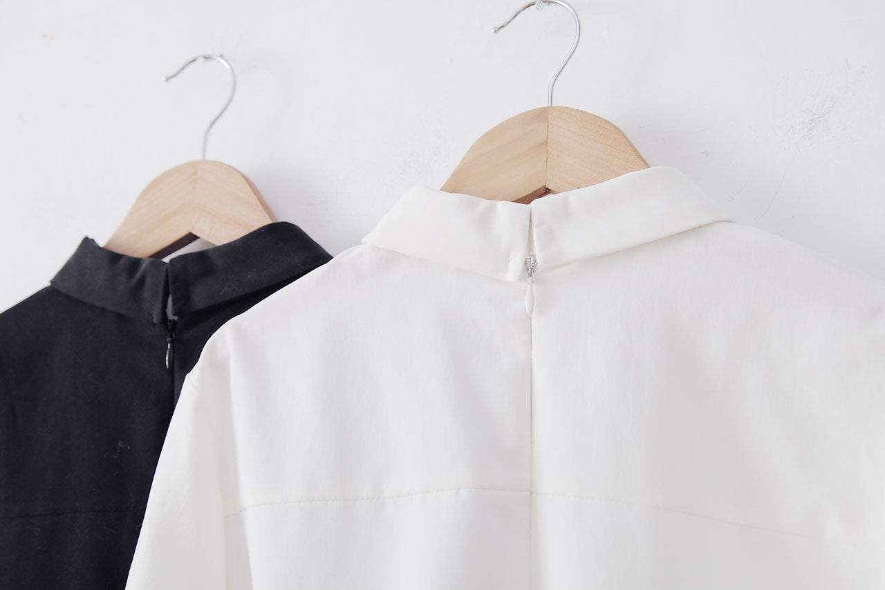 小領子蜜桃絨上衣-黑