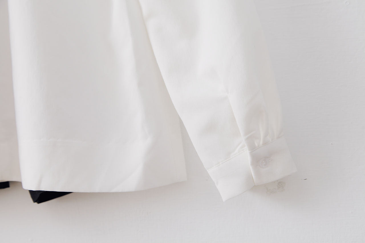 小領子蜜桃絨上衣-黑