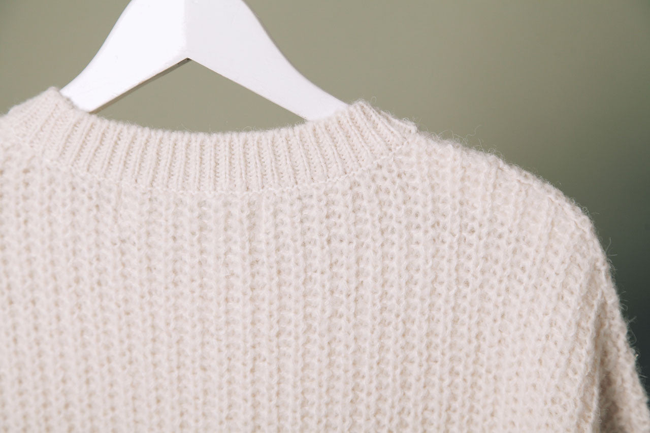 鬆軟寬袖針織連身裙