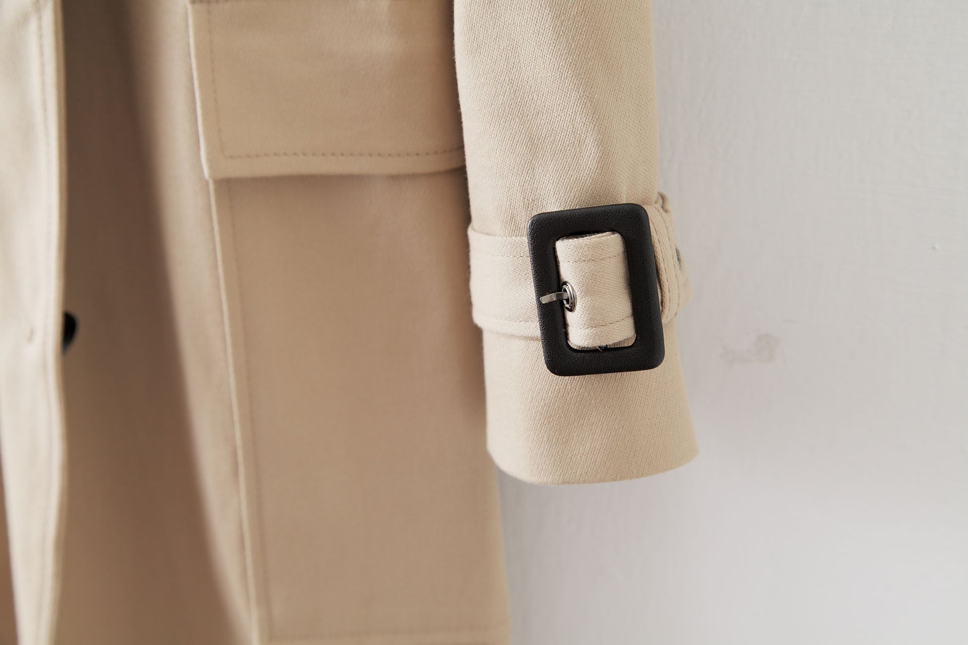 率性長版硬挺風衣