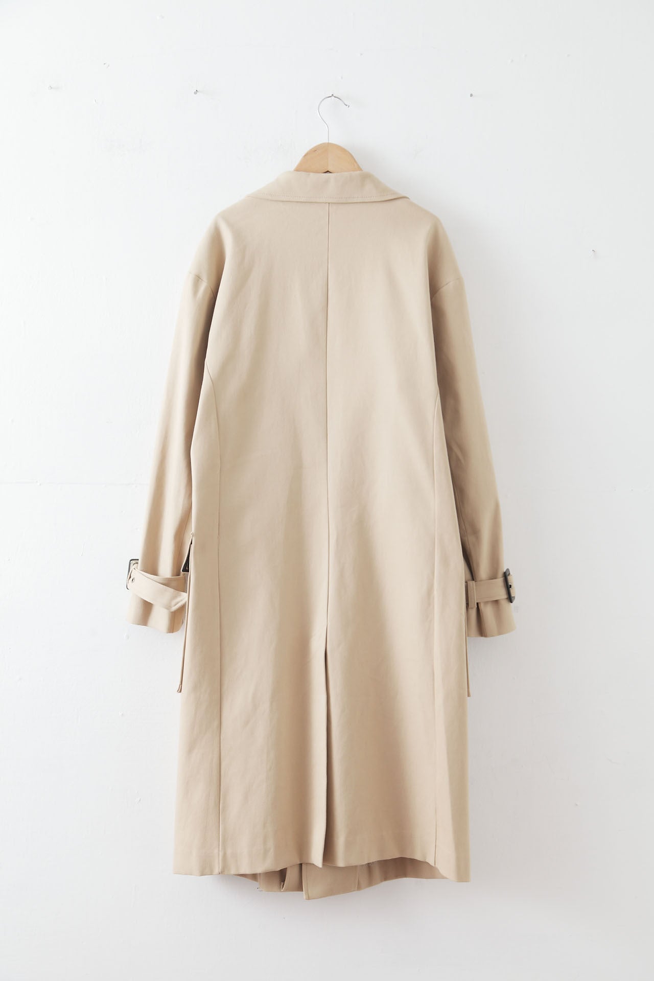 率性長版硬挺風衣