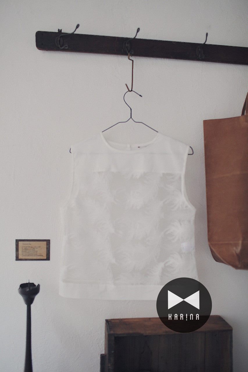 立體羽毛織紋背心(兩色)