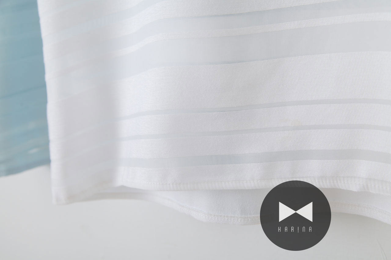 微透膚橫紋圓領上衣